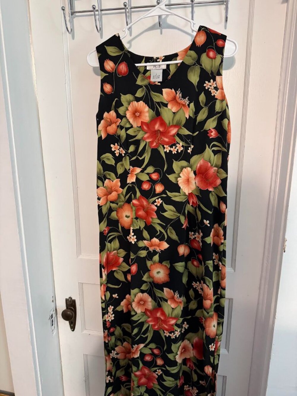 Black Floral Sleeveless Maxi Dress